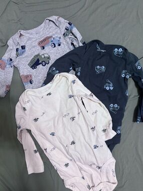 3-Pack Baby Bodysuits Carter’s 18 months NWOT
